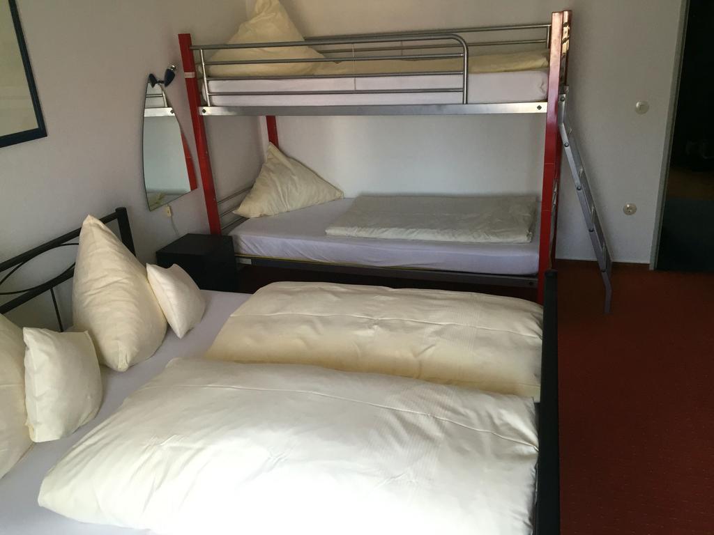 Hotel Rave Velen Bilik gambar