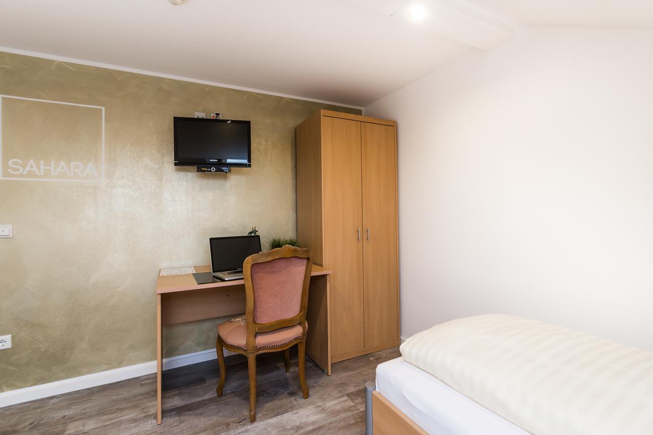 Hotel Rave Velen Luaran gambar